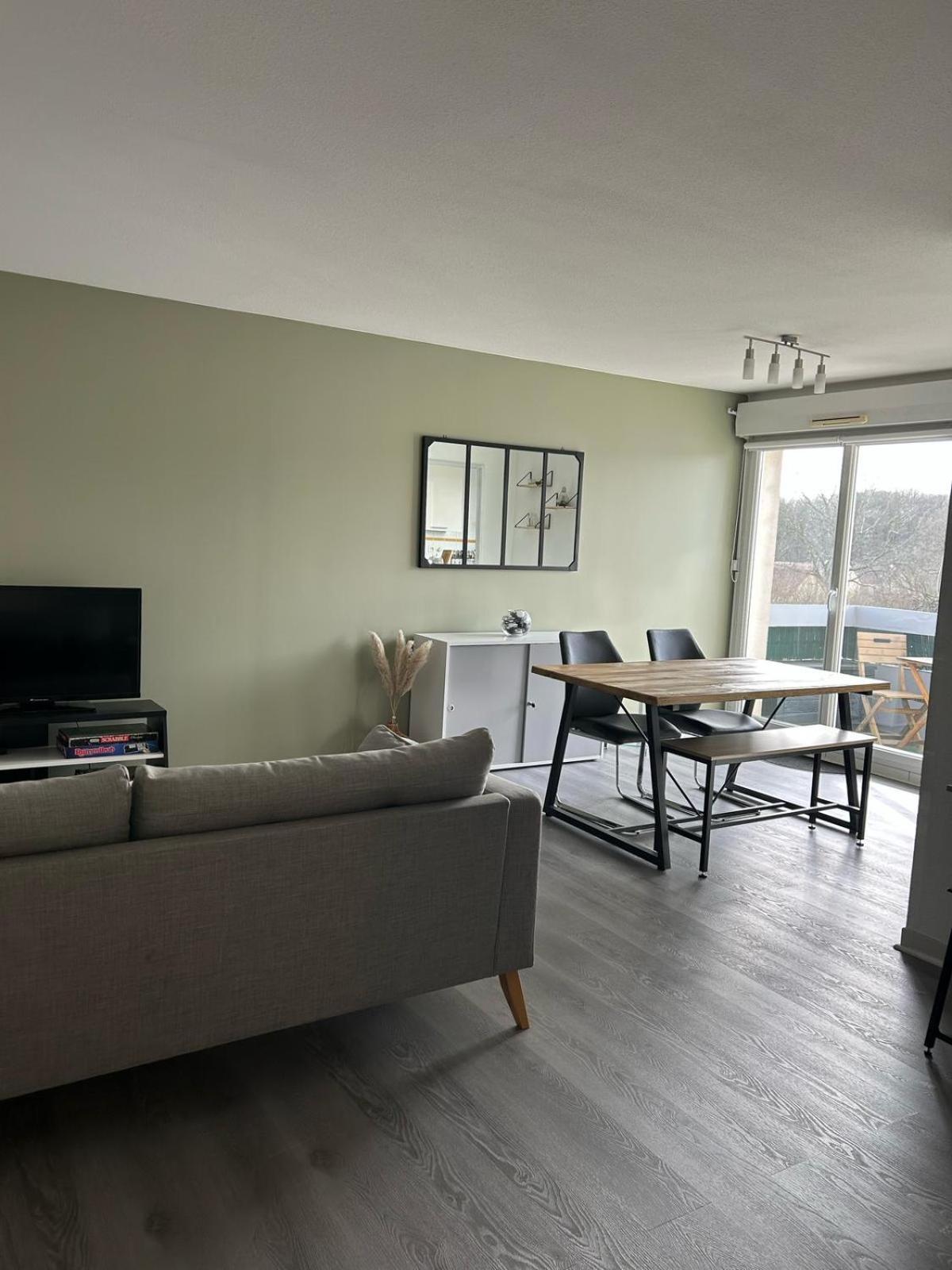 Appartement T3 Proche Circuit Du Mans Allonnes  Dış mekan fotoğraf